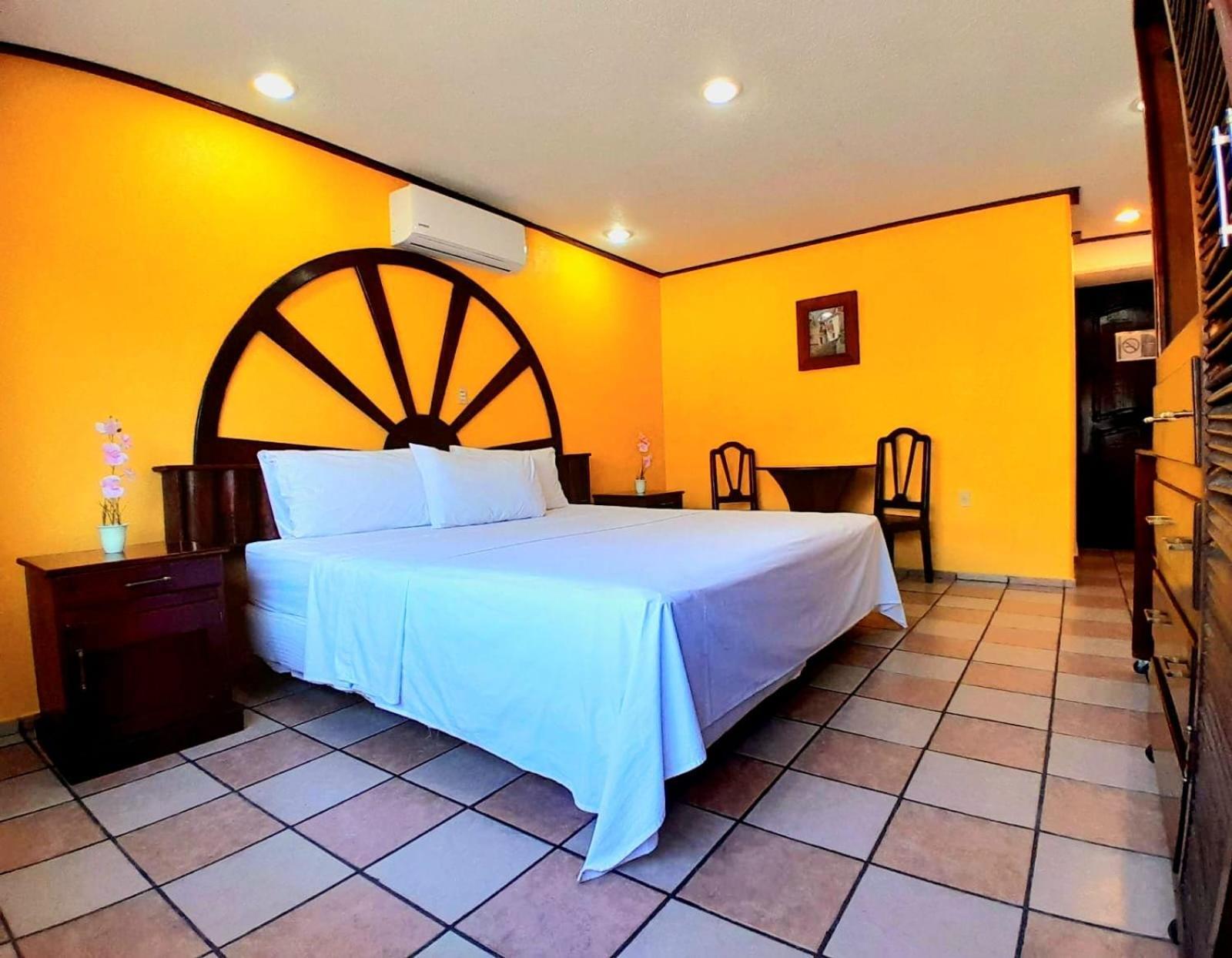 Hotel Esmeralda Poza Rica Екстер'єр фото