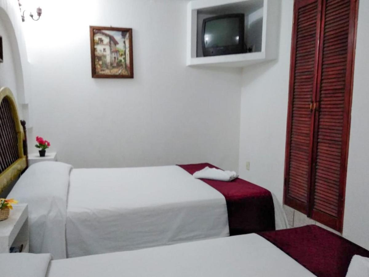 Hotel Esmeralda Poza Rica Екстер'єр фото