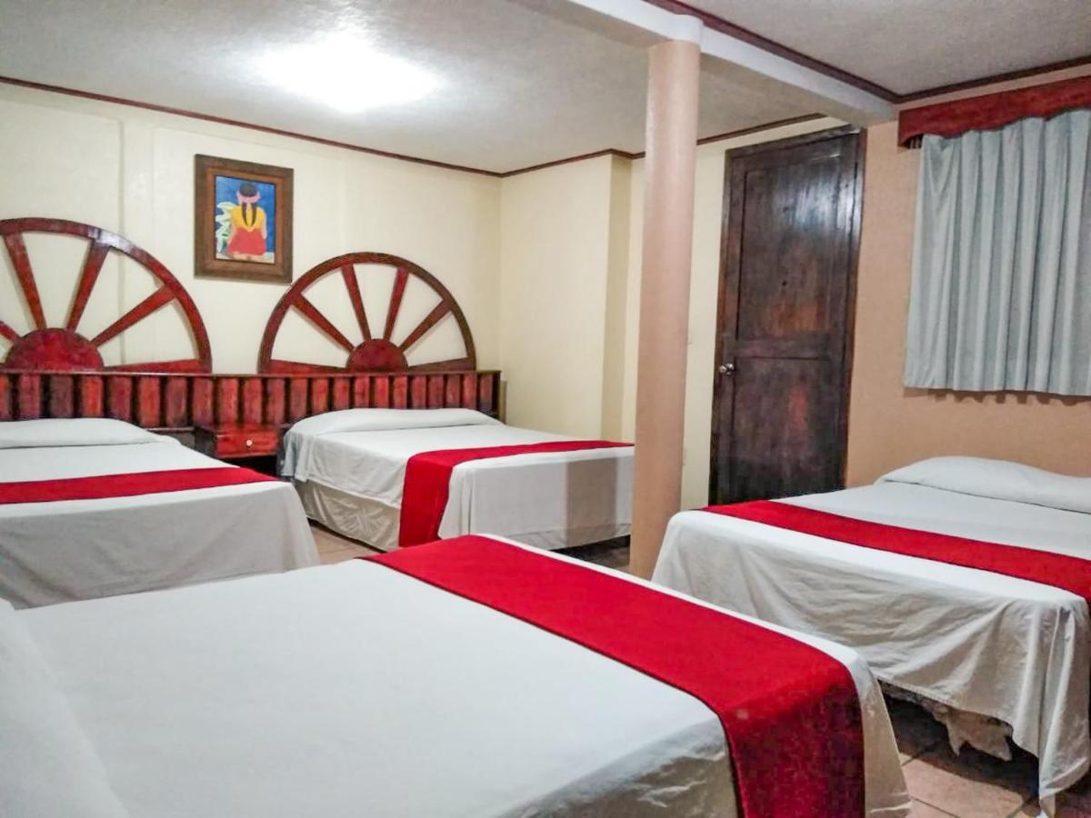 Hotel Esmeralda Poza Rica Екстер'єр фото